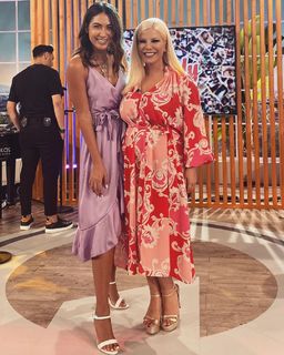 Elena Kremlidou feet photo thumbnail