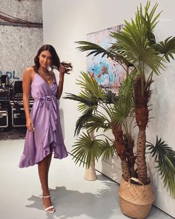 Elena Kremlidou feet photo thumbnail