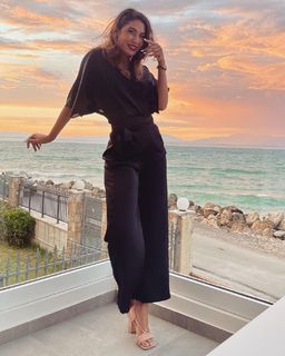 Elena Kremlidou feet photo thumbnail