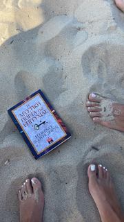 Elena Kremlidou feet photo thumbnail