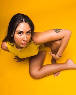 Elena Kremlidou feet photo thumbnail