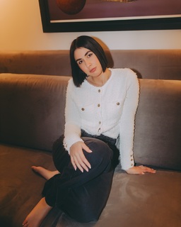 Elena Kremlidou feet photo thumbnail