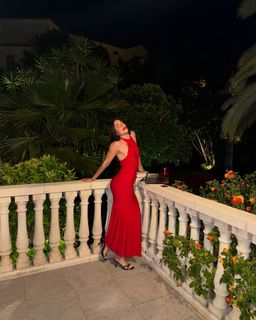 Elena Kremlidou feet photo thumbnail