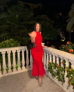 Elena Kremlidou feet photo thumbnail