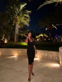 Elena Kremlidou feet photo thumbnail