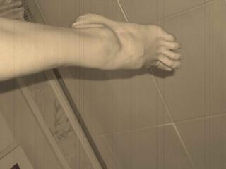 Elena Letuchaya feet photo thumbnail