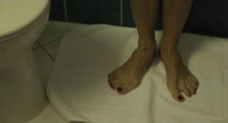 Elena Letuchaya feet photo thumbnail