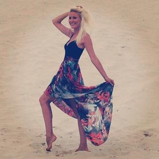 Elena Letuchaya feet photo thumbnail