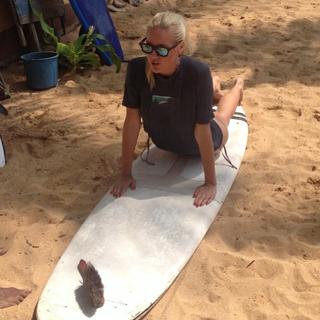 Elena Letuchaya feet photo thumbnail