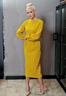 Elena Letuchaya feet photo thumbnail