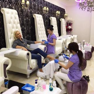 Elena Letuchaya feet photo thumbnail