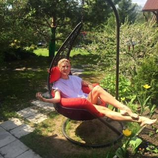 Elena Letuchaya feet photo thumbnail