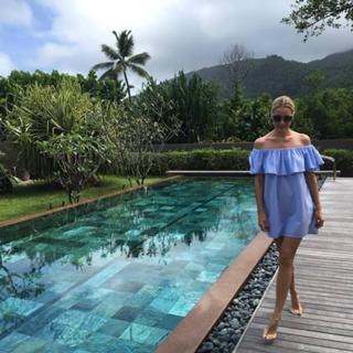 Elena Letuchaya feet photo thumbnail