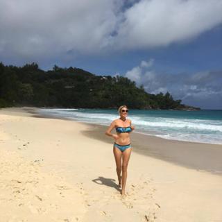 Elena Letuchaya feet photo thumbnail