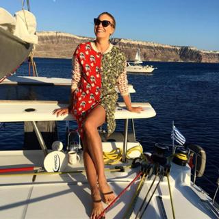 Elena Letuchaya feet photo thumbnail