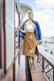 Elena Letuchaya feet photo thumbnail