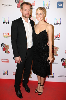 Elena Letuchaya feet photo thumbnail