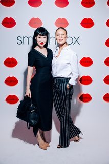 Elena Letuchaya feet photo thumbnail