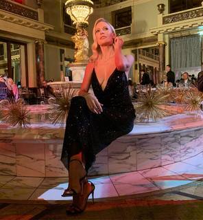 Elena Letuchaya feet photo thumbnail