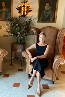 Elena Letuchaya feet photo thumbnail