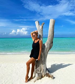 Elena Letuchaya feet photo thumbnail