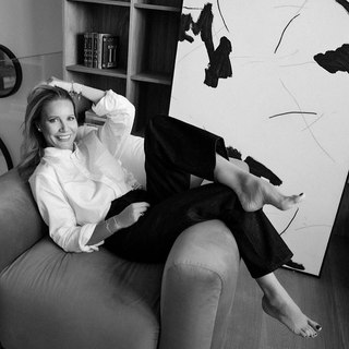 Elena Letuchaya feet photo thumbnail