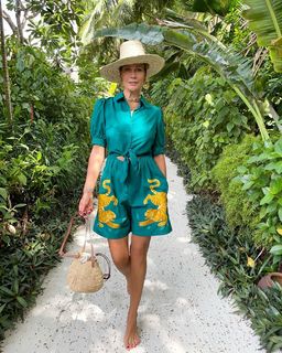 Elena Letuchaya feet photo thumbnail