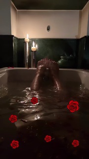 Elena Letuchaya feet photo thumbnail