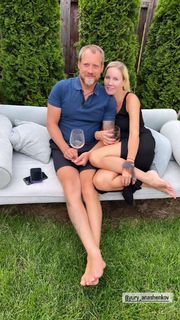 Elena Letuchaya feet photo thumbnail