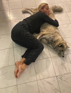 Elena Letuchaya feet photo thumbnail