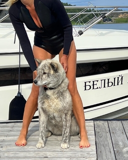 Elena Letuchaya feet photo thumbnail