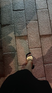 Elena Letuchaya feet photo thumbnail