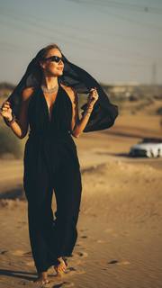 Elena Letuchaya feet photo thumbnail