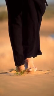 Elena Letuchaya feet photo thumbnail