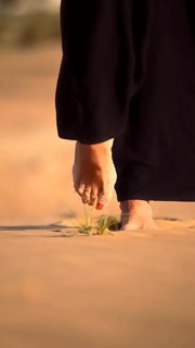 Elena Letuchaya feet photo thumbnail