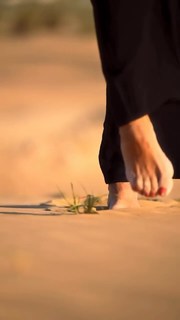 Elena Letuchaya feet photo thumbnail