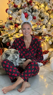 Elena Letuchaya feet photo thumbnail