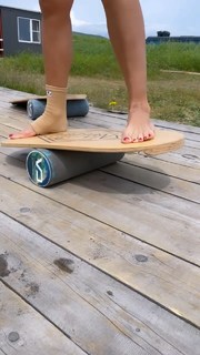 Elena Letuchaya feet photo thumbnail