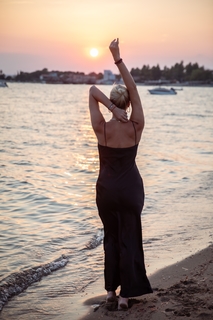 Elena Letuchaya feet photo thumbnail