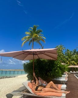 Elena Letuchaya feet photo thumbnail