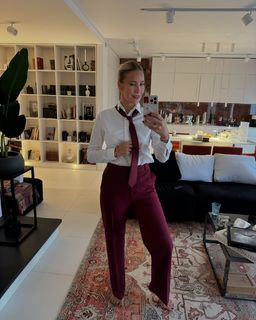 Elena Letuchaya feet photo thumbnail