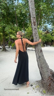 Elena Letuchaya feet photo thumbnail