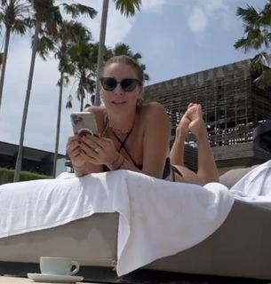 Elena Letuchaya feet photo 11