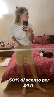 Elena Morali feet photo 10