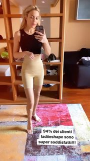 Elena Morali feet photo 6