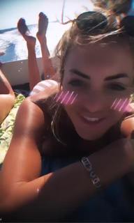 Elena Morali feet photo 9