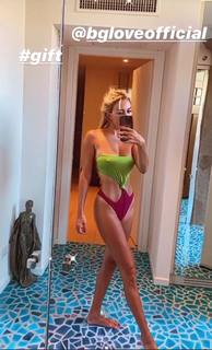 Elena Morali feet photo 7