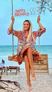 Elena Morali feet photo 11