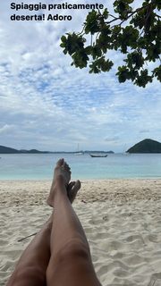 Elena Morali feet photo 2