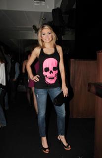 Elena Papavasileiou feet photo thumbnail